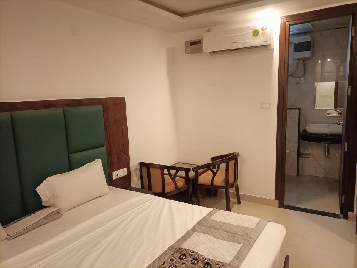 Hotel Tej Plaza ,A Family Hotel Near Igi Airport Delhi 新德里 外观 照片